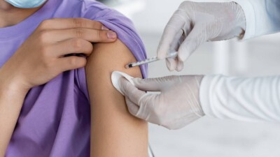 Около 84 тысяч девочек в Казахстане получили прививки против ВПЧ. Были ли побочные эффекты?