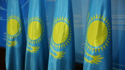 По каким правилам можно размещать государственный флаг на балконах