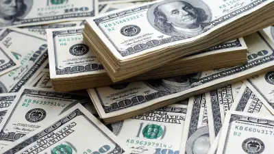 Курс доллара вырос почти на 5 тенге на бирже 16 апреля