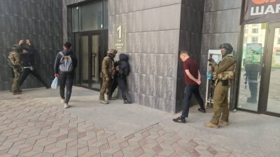 Полиция опубликовала кадры задержания вооружённых участников ОПГ в столице