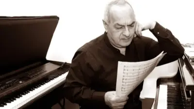Умер пианист Левон Оганезов