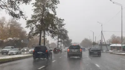 Безопасные и универсальные: впервые в Казахстане разработали стандарт материалов против гололёда в условиях города