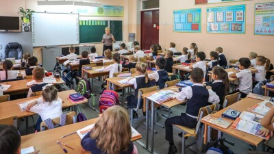 Пилотным школам разрешат менять учебные программы и вводить в них инновационный контент
