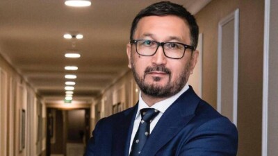 Глава Союза строителей сдал документы в ЦИК для выдвижения в президенты Казахстана