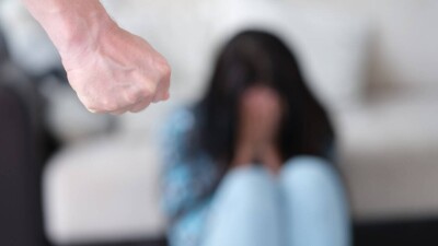 Пожизненное заключение педофилам и криминализация побоев: поправки о бытовом насилии рассмотрели в мажилисе