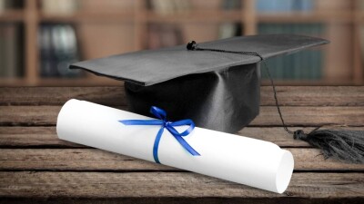 Казахстанцам предлагают купить дипломы в интернете: в МВД выявили 15 сайтов с начала года