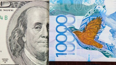 Курс доллара показал максимальный дневной рост к тенге за 9 месяцев. С чем он может быть связан