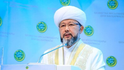 ДУМК будет выплачивать преподавателям медресе дополнительную зарплату, а лучшим студентам – стипендии