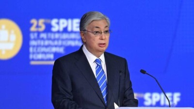Токаев предложил разработать новую торговую стратегию ЕАЭС: Казахстан мог бы сыграть роль буферного рынка