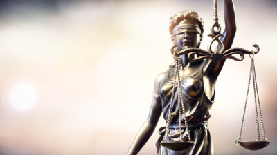 Обвиняемому по делу о коррупции при закупке техники для школ Костаная дали более суровое наказание, чем просил прокурор