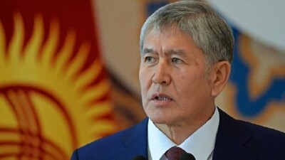 "Наступил на что-то – неприятно, но идёшь дальше". Атамбаев рассказал об отношении к Жээнбекову и богатстве