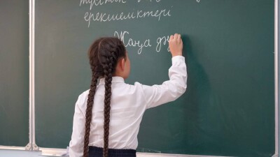 Когда казахстанские школьники уйдут на каникулы и изменят ли сроки нового учебного года