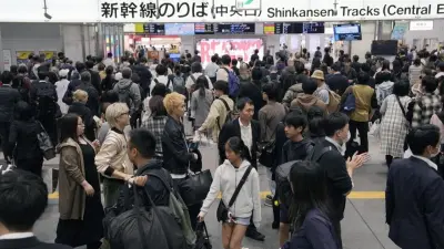 Движение скоростных поездов в Японии прервалось на несколько часов из-за змеи