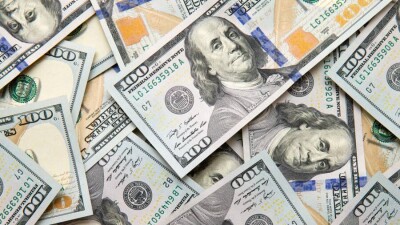 Курс доллара в Казахстане почти не изменился на фоне высокой цены на нефть