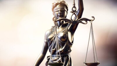 Двум похитителям оружия во время беспорядков в Алматы дали по пять лет лишения свободы