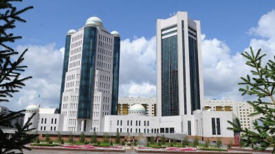 Президент назначил Маулена Ашимбаева и Жакипа Асанова депутатами сената