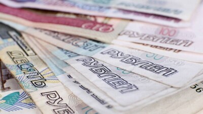 Рубль подорожал к тенге на бирже и в обменных пунктах