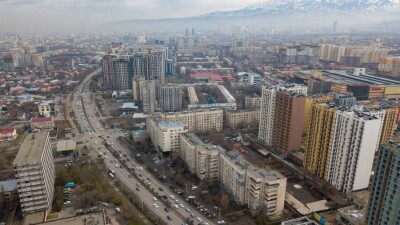 Власти Алматы оставили в правилах лазейку для строительства небоскрёбов – депутат