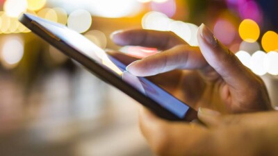 В выходные заявку на снятие пенсионных излишков можно подать на сайте, по телефону и видеосвязи