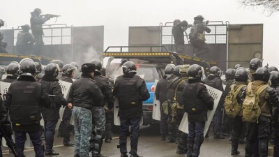 Генпрокурор: Во время январских событий погибли 230 человек, 20 граждан случайно попали под обстрел