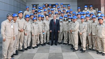 Токаев посетил Шымкентский НПЗ и отметил повышение качества продукции завода