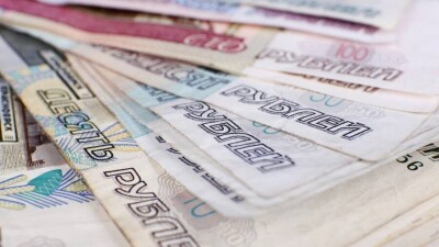 Сколько стоит рубль на бирже и в обменных пунктах Казахстана