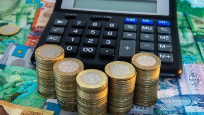 5000 тенге вместо продуктов: равноценную ли замену предлагает Минтруда для детей, получающих АСП