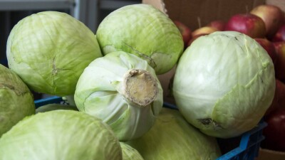 В Казахстане передумали импортировать раннюю капусту из Узбекистана. Скажется ли это на цене