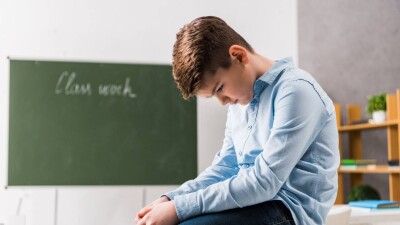 Минпросвет запретил проводить пышные выпускные торжества в четвёртых и девятых классах