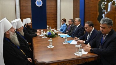 Токаев провёл встречу с представителями православной церкви