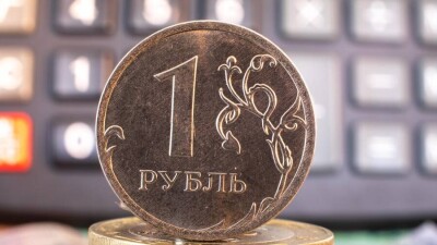 Официальный курс рубля в Казахстане вырос до 8,27 тенге