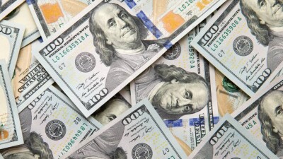 Доллар подешевел на шесть тенге на бирже