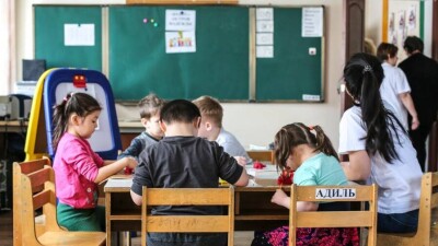 В Казахстане намерены законодательно запретить приватизацию государственных детсадов и школ