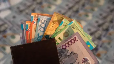 Курс доллара вырос почти на 4 тенге на бирже 2 мая