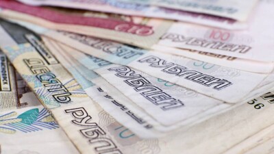 Сколько стоит рубль на бирже и в обменниках Казахстана