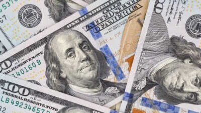 Курс доллара снизился к тенге на KASE