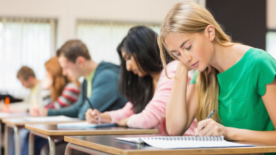 Отмена ВОУД, требования к дипломам и условия отработки для грантников: глава МОН разъяснил новые нормы закона