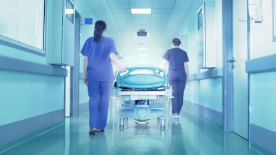 В Павлодаре женщина, которая призналась, что купила паспорт вакцинации, скончалась от Covid-19