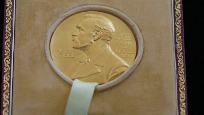 Нобелевскую премию мира присудили Алесю Беляцкому и правозащитным организациям Украины и РФ