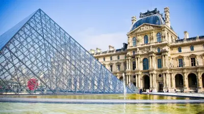 Ограбление Лувра совершили мелкие преступники, которые жили в бедном районе близ Парижа – прокурор