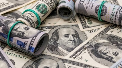 Курс доллара вырос к тенге на бирже 29 мая