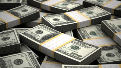 Курс доллара снизился к тенге на бирже