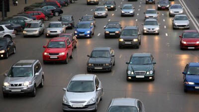 Число регистрируемых в Казахстане автомобилей упало до минимума с весны 2022 года