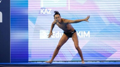 Казахстанец выиграл этап Кубка мира по артистичному плаванию в Канаде