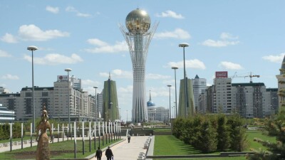 "Заполонили однотипные здания-коробки". Токаев раскритиковал архитектурный облик Астаны