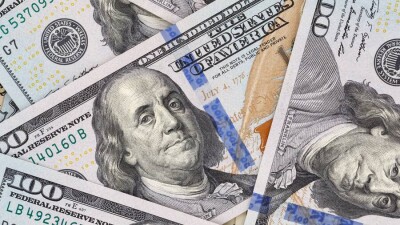 Доллар подешевел к тенге на торгах KASE