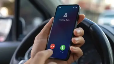  Штрафы за телефон за рулём: эксперты считают норму устаревшей и просят её уточнить