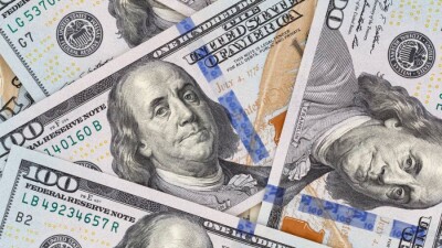 Курс доллара на бирже превысил отметку в 432 тенге впервые с конца апреля