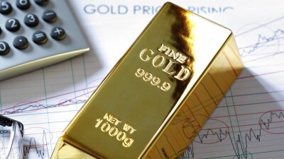 Цены на золото на бирже достигли максимума с июня