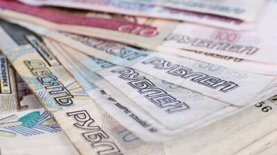 Рубль продолжает укрепляться к тенге на бирже и в обменниках